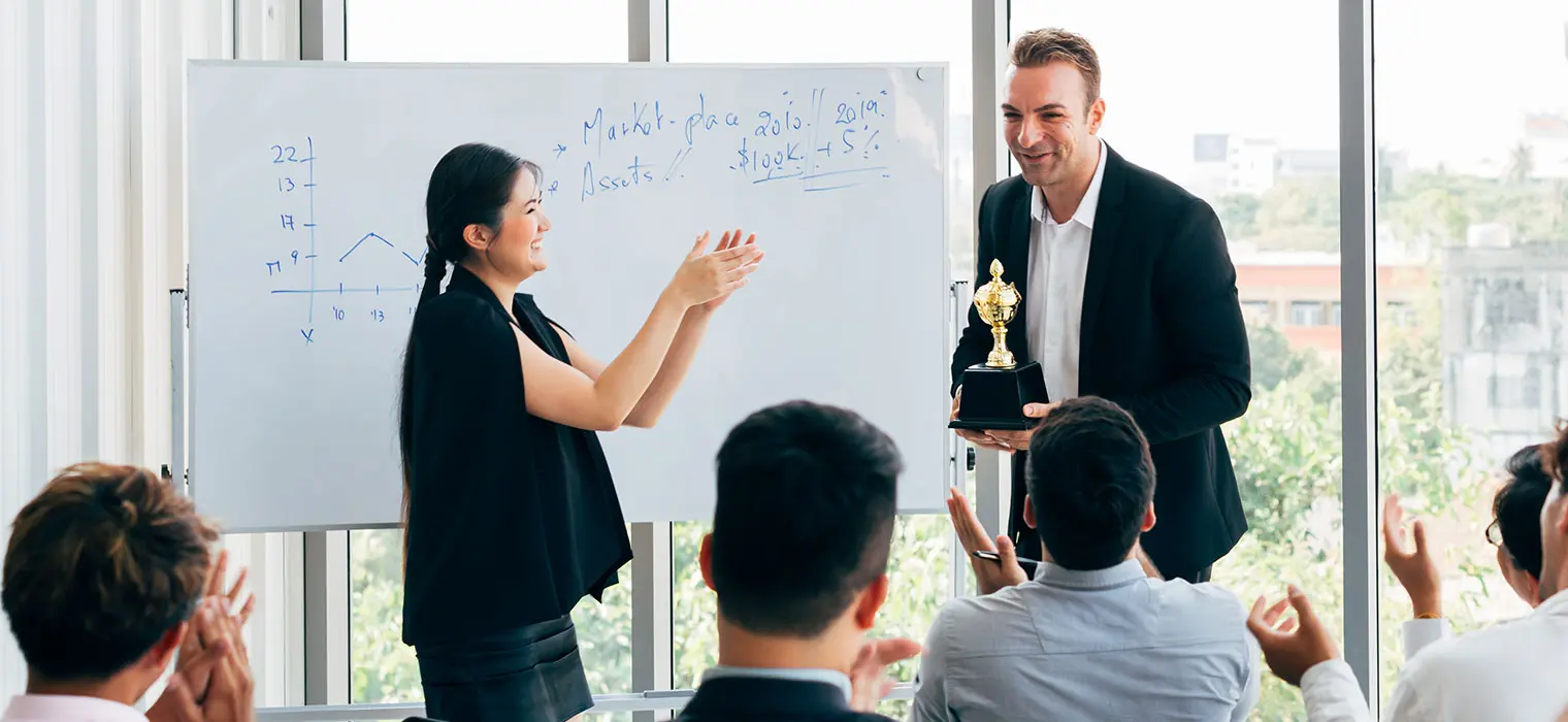 Mastering-Team-Management--Strategies-for-Cohesive-&-High-Performing-Teams